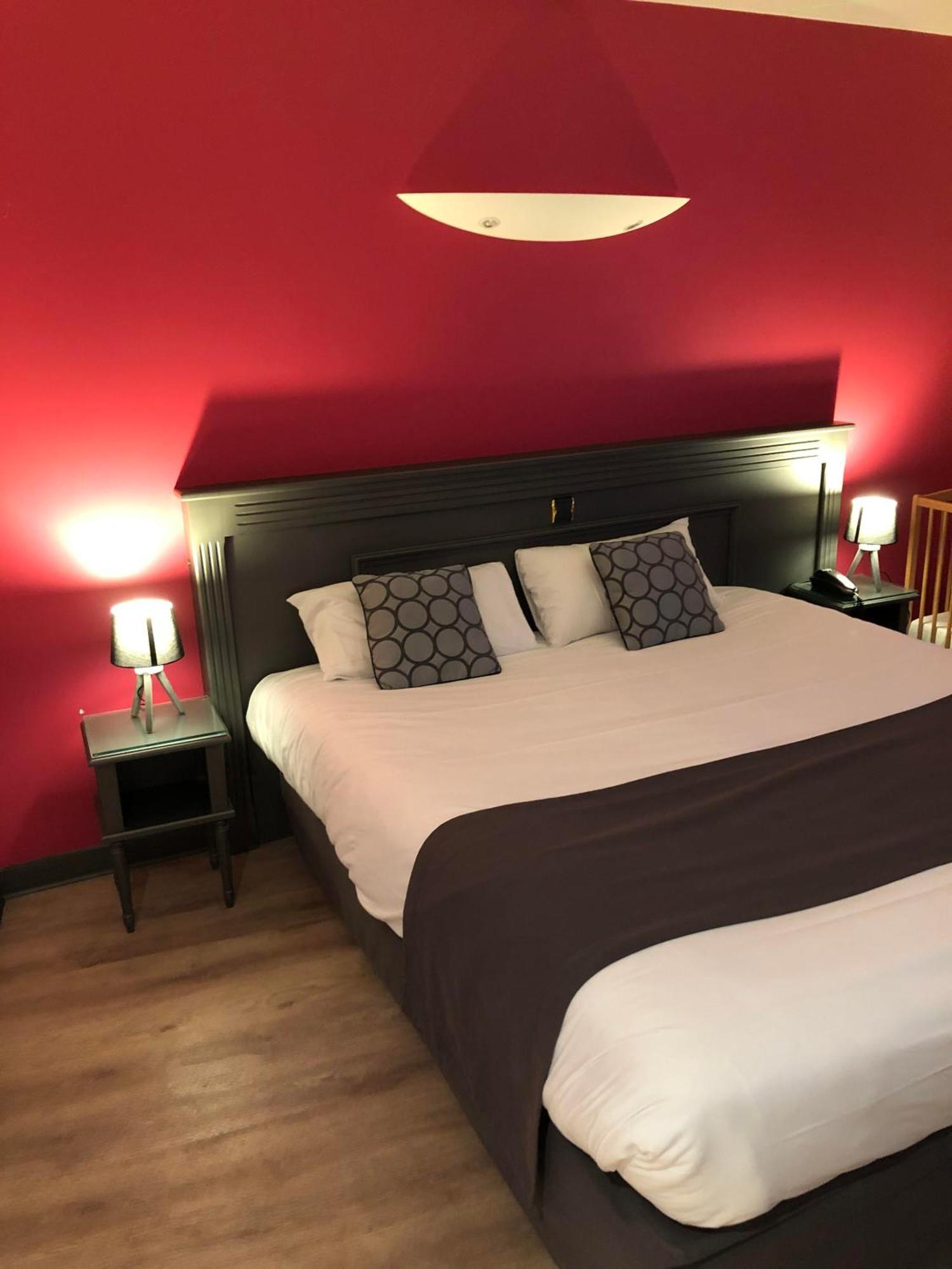 Logis Hotel Restaurant Le Moulin De La Coudre Venoy Ngoại thất bức ảnh